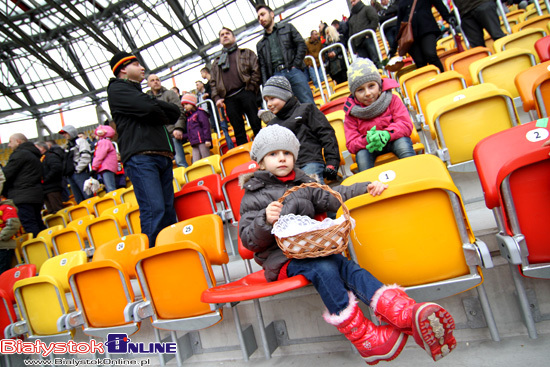 Wielkanocne święcenie pokarmów na Stadionie Miejskim