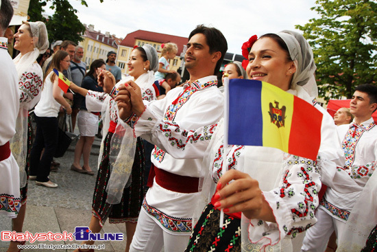 Podlaska Oktawa Kultur. Parada zespołów