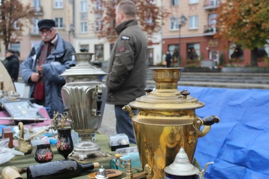 Targ staroci na Rynku Kościuszki