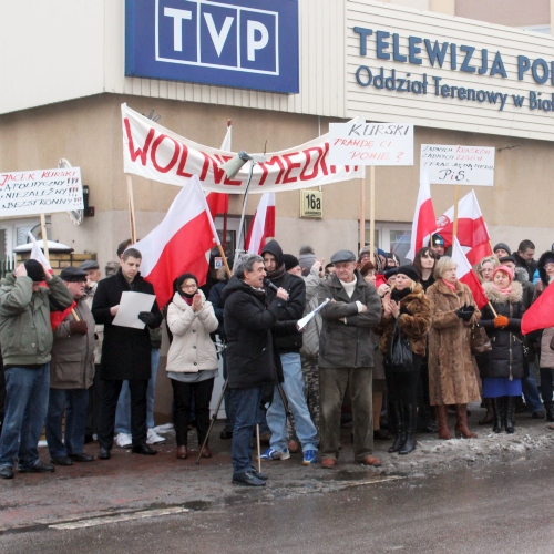 Manifestacja w obronie mediów publicznych