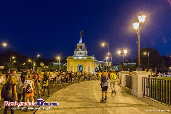 Nightskating Białystok: W 80 dni dookoła świata