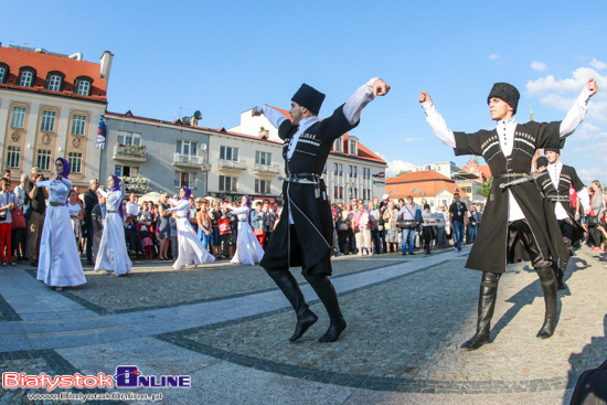 X Międzynarodowy Festiwal Muzyki, Sztuki i Folkloru \