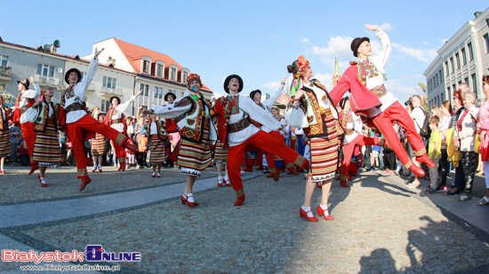 X Międzynarodowy Festiwal Muzyki, Sztuki i Folkloru \