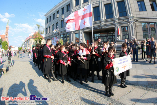 X Międzynarodowy Festiwal Muzyki, Sztuki i Folkloru \