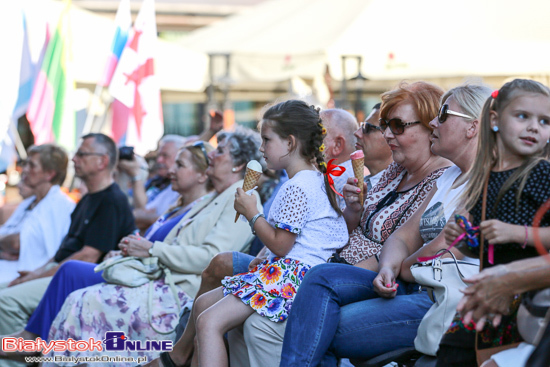 X Międzynarodowy Festiwal Muzyki, Sztuki i Folkloru \