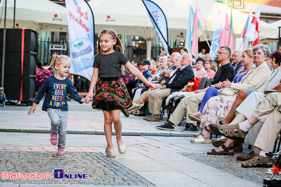 X Międzynarodowy Festiwal Muzyki, Sztuki i Folkloru \