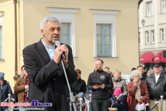 Święcenie pokarmów na Rynku Kościuszki