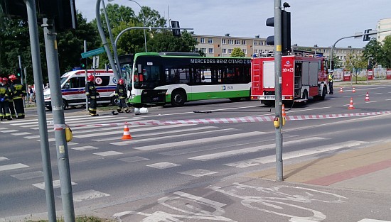 Wypadek autobusu BKM przy ul. Wyszyńskiego