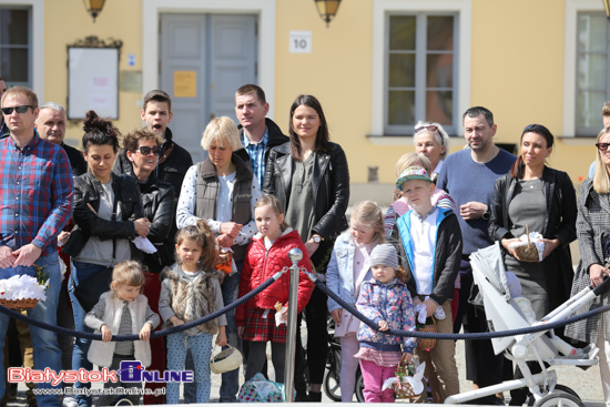 Święcenie pokarmów na Rynku Kościuszki