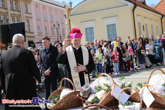 Święcenie pokarmów na Rynku Kościuszki