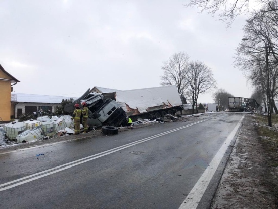 Stok. Wypadek dwóch tirów