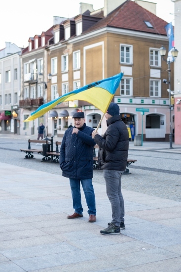 Manifestacja na Rynku Kościuszki po ataku na Ukrainę