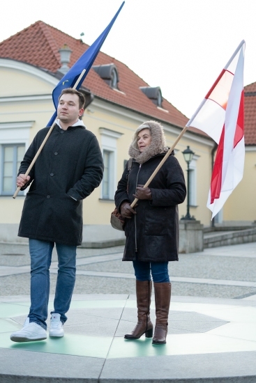 Manifestacja na Rynku Kościuszki po ataku na Ukrainę