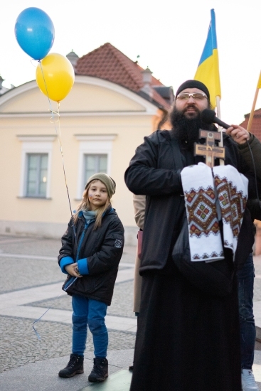 Manifestacja na Rynku Kościuszki po ataku na Ukrainę