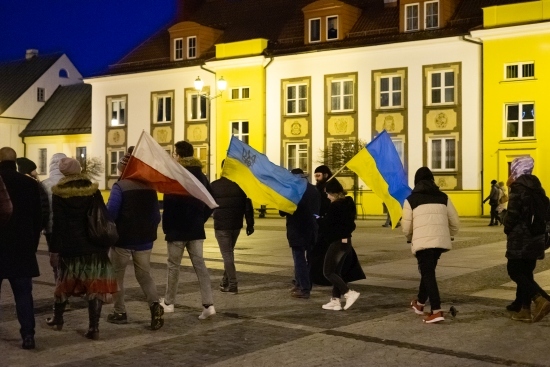 Manifestacja na Rynku Kościuszki po ataku na Ukrainę