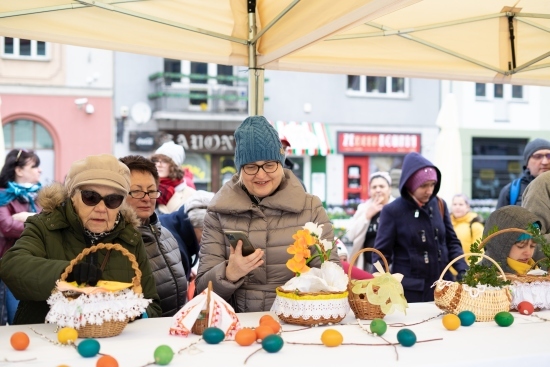 Święcenie pokarmów na Rynku Kościuszki