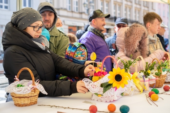 Święcenie pokarmów na Rynku Kościuszki