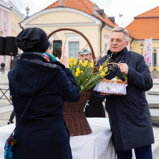 Święcenie pokarmów na Rynku Kościuszki