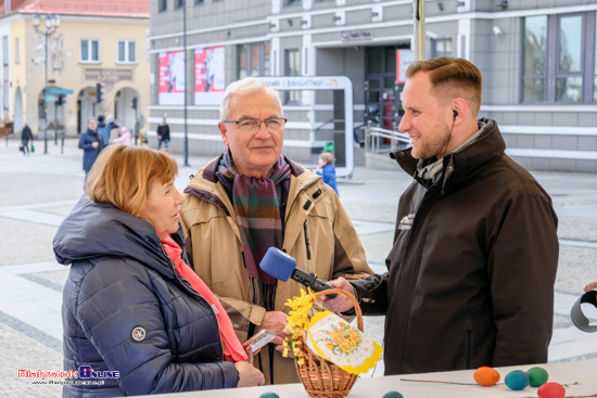 Święcenie pokarmów przy ratuszu