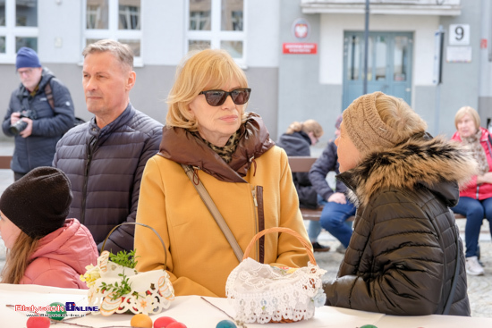 Święcenie pokarmów przy ratuszu