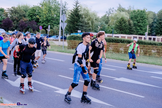 Nightskating Białystok. 3 przejazd rolkarzy