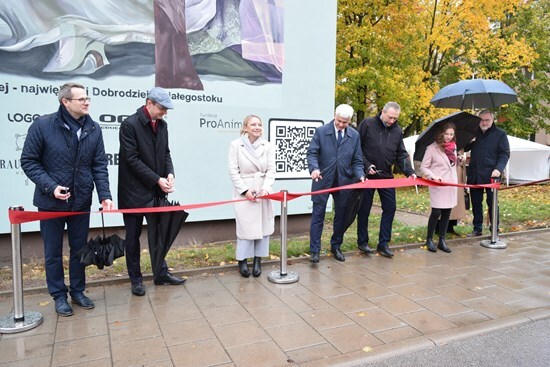 2023.10.25 - Odsłonięcie muralu z wizerunkiem Izabelli Branickiej