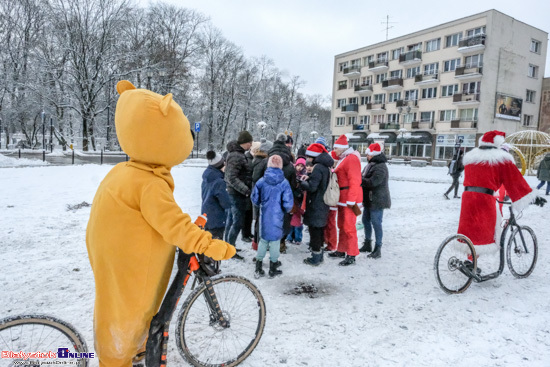 2023.12.03 Spacer ze św. Mikołajem