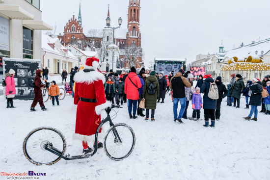 2023.12.03 Spacer ze św. Mikołajem