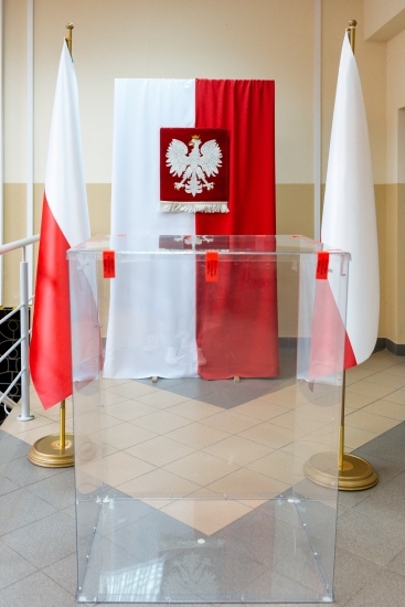 2024.04.07 - Białostockie lokale wyborcze przyjęły pierwszych głosujących