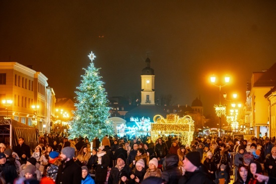 2024.12.08 - Spotkanie z Mikołajem z Rovaniemi na Rynku Kościuszki