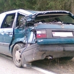 Białoruski samochód osobowy zderzył się z szynobusem 