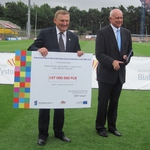 107 mln zł. Przekazano unijną dotację na budowę białostockiego stadionu