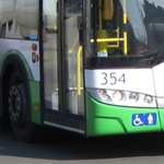 Białystok: Pijany wjechał w autobus miejski i zaatakował jego kierowcę