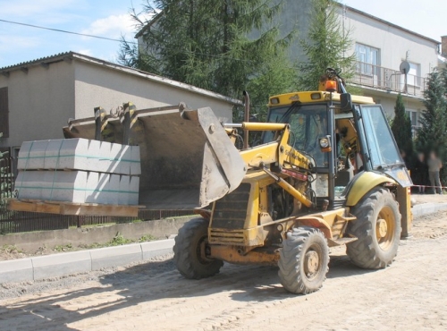 Pijany kierowca koparki śmiertelnie potrącił kobietę