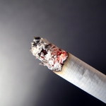 Komisja Europejska zachęca młodych ludzi do rzucenia palenia