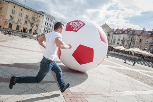 W Białymstoku mecz otwarcia na 5 stadionie