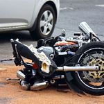Kierująca samochodem 18-latka potrąciła motocyklistę 