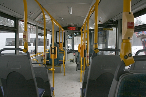 Napad w autobusie linii 15. 19-latkowie chcieli pieniędzy