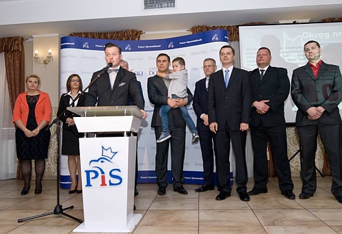 PiS i SLD przedstawiło listy kandydatów do Rady Miasta