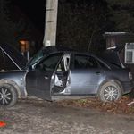 Audi wpadło w poślizg. 22-letni kierowca w szpitalu