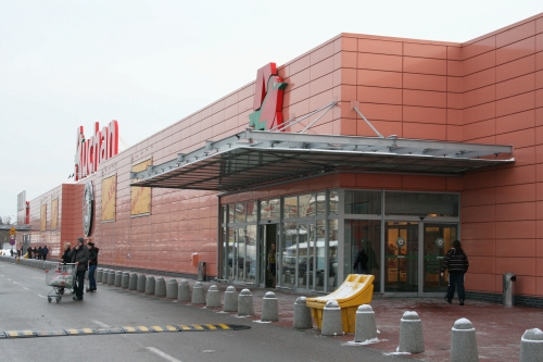 Specjalne rabaty i obniżki cen. Wieczór karnawałowych okazji w CH Auchan