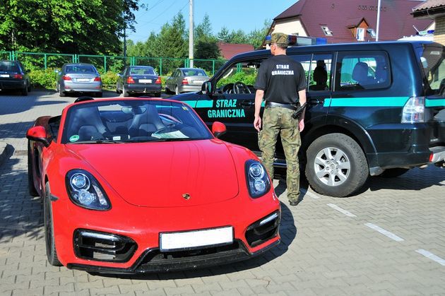 Odzyskano kradzione porsche. Warte jest 250 tys. zł 