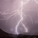 Synoptycy ostrzegają przed silnymi burzami z gradem
