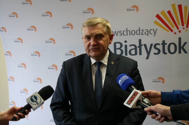 "Białemustokowi dorabia się gębę miasta rasizmu". Tadeusz Truskolaski żąda sprostowania