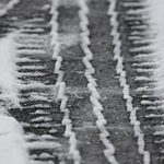 Pogorszenie warunków na drogach. Przez śnieg i wiatr
