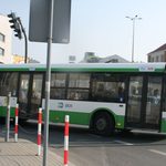 Wiele autobusów będzie kursowało na trasach zastępczych – ważna informacja dla pasażerów