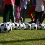 Piłkarskie treningi dla dzieci. Jest szansa na darmowe bony