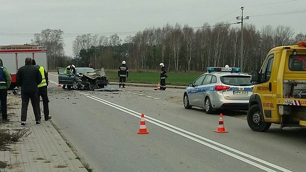 Wymusiła pierwszeństwo przejazdu na skrzyżowaniu. Dwie osoby trafiły do szpitala