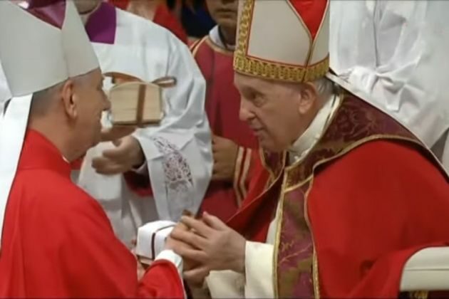 Arcybiskup Guzdek otrzymał paliusz od papieża Franciszka