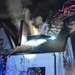 7 zastępów walczyło z pożarem domu